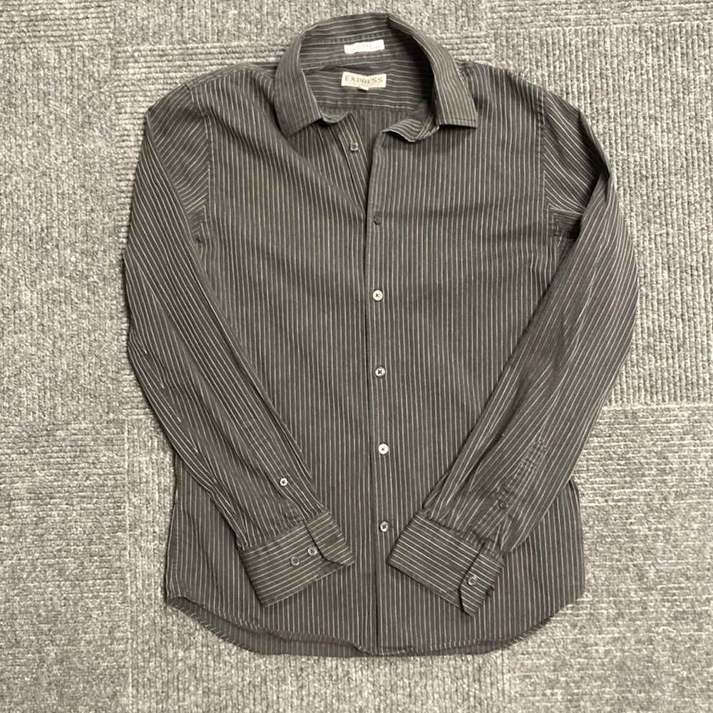 Express Men’s Black and White pinstripe button down.  Fitted size medium.